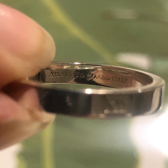 Narrow T&Co atlas ring - Picture 3 of 3